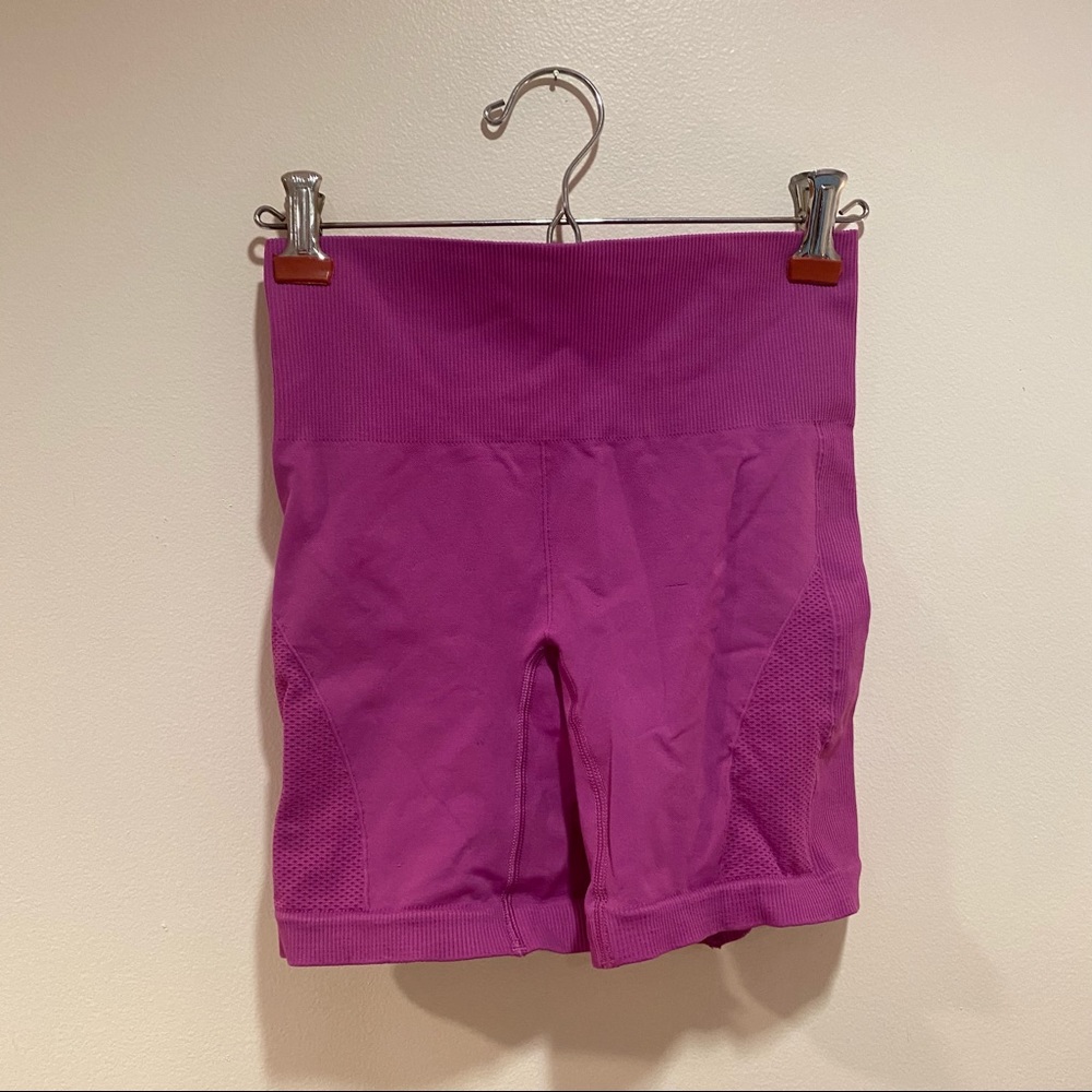 Lululemon athletic high rise spandex short hot pink